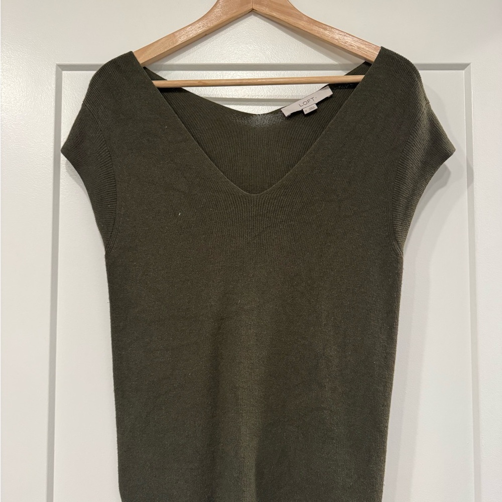 LOFT olive green short sleeve sweater